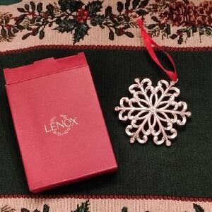 Lenox Silver Plated Snowflake Ornament with Clear Crystals New